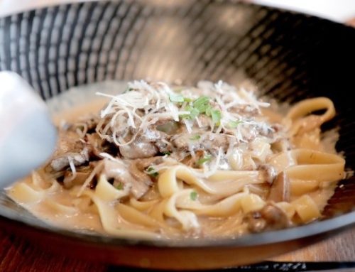 Espaguetis con setas y queso manchego