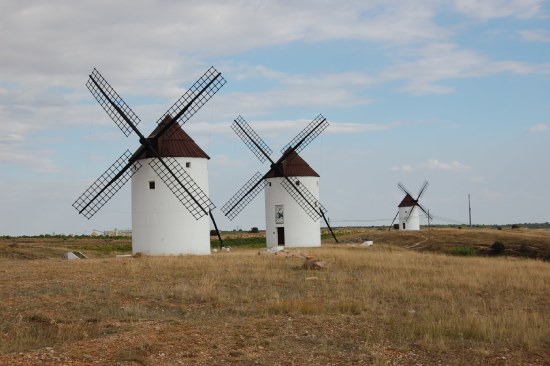 molinos de viento mota del cuervo